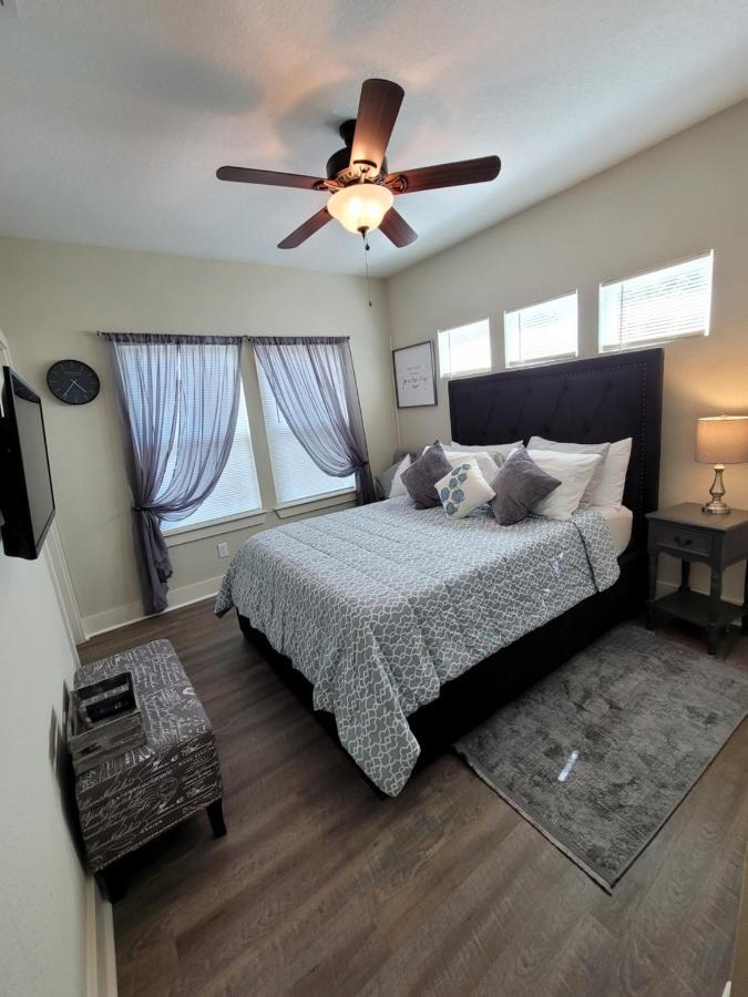 Spacious Townhouse Minutes From Downtown Sa. San Antonio Exterior foto
